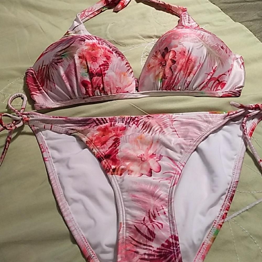 2 piece Exotic swimsuit